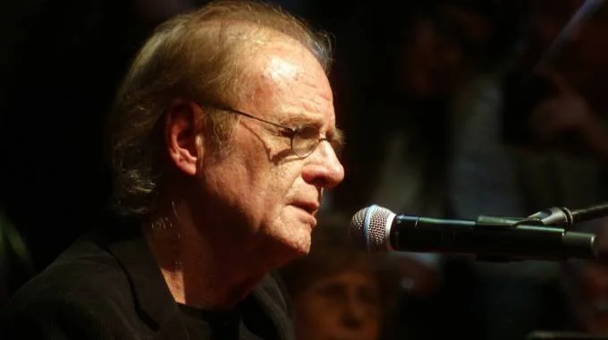 luis_eduardo_aute